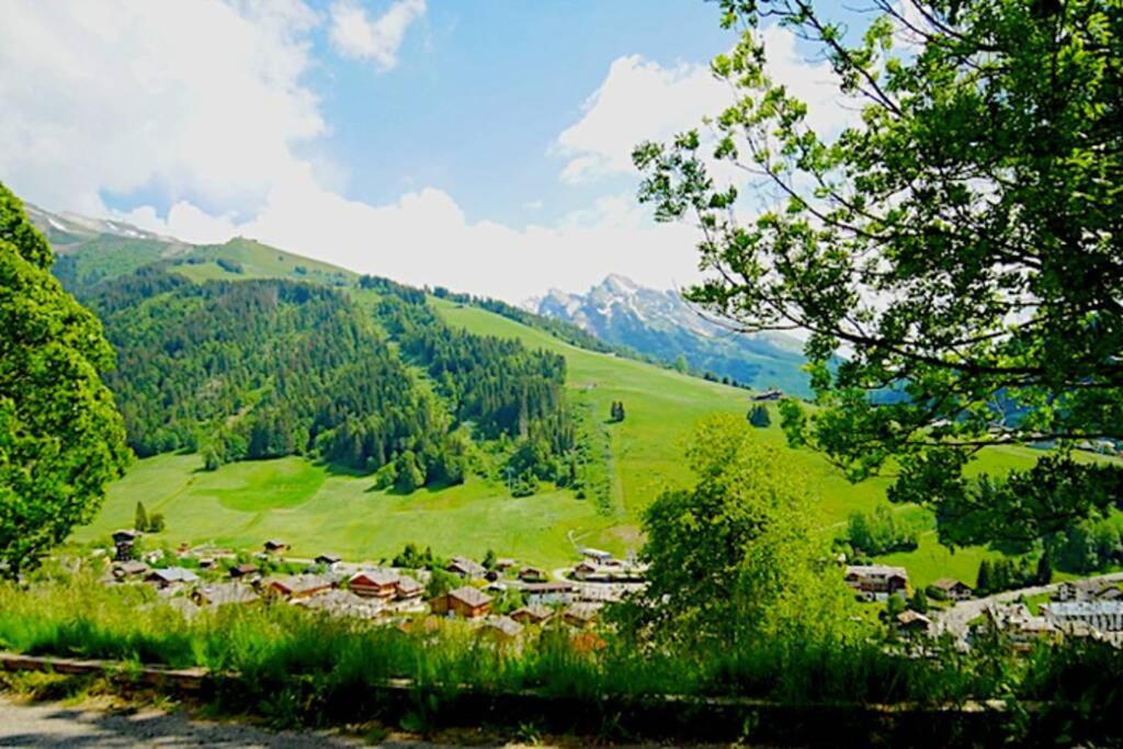 Appartement Cozy Dans Chalet 6 Pers Voiture 4 Roues Motrice A Dispo La Clusaz Eksteriør bilde