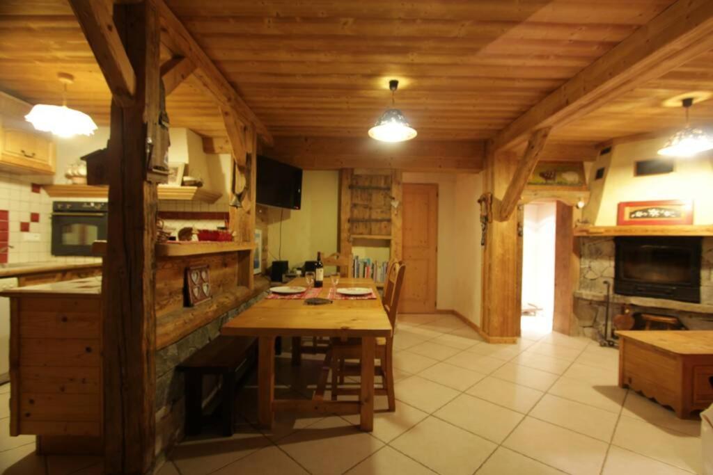 Appartement Cozy Dans Chalet 6 Pers Voiture 4 Roues Motrice A Dispo La Clusaz Eksteriør bilde